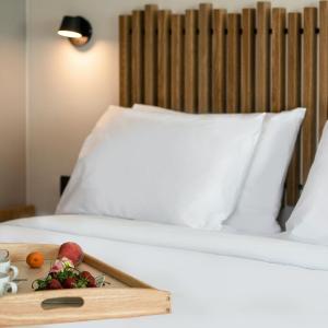 Loft Suite Side Sea View (2 Adults + 1 Child or 3 Adults + 1 Child)