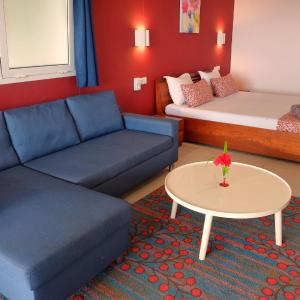 Suite 1 avec terrasse vue panoramique sur mer, piscine et Jardin