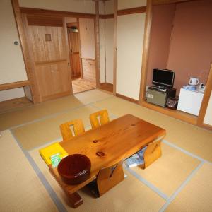 Japanese-Style Room