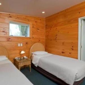 One-Bedroom Twin Apartment