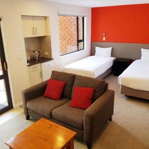 Executive Two-Bedroom Two-Bathroom Townhouse