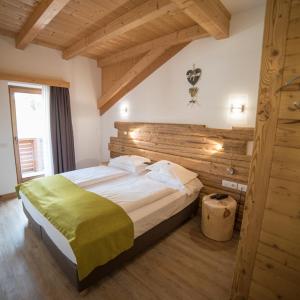 Family Suite (6 Adults)