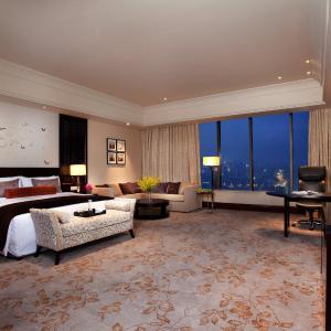 Premium King Room