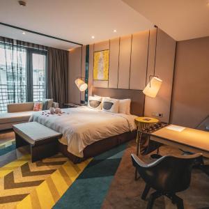 Executive King Room