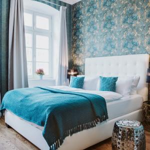 Classic Double Room with City View