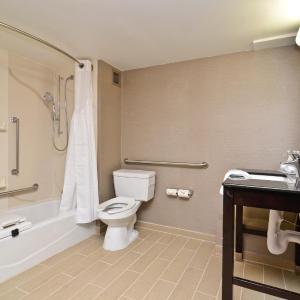Queen Room - Disability Access