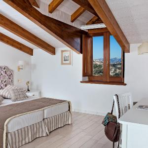 Deluxe Double Room with Spa Bath 