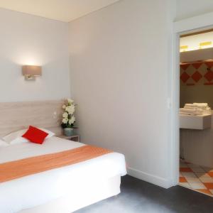 Standard Room (1 or 2 people)