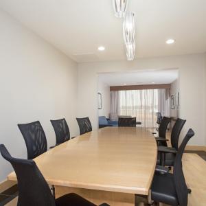 One-Bedroom King Suite