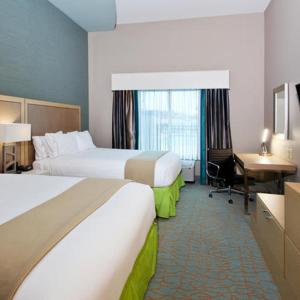 Standard Queen Room with Two Queen Beds - Communications Accessible