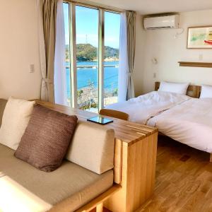 Deluxe Twin Room with Terrace and Sea View