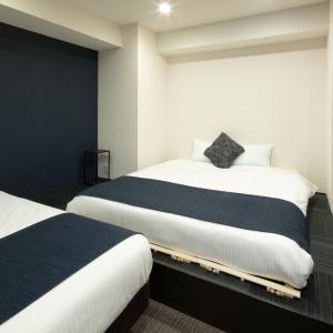 Queen Suite with Spa Bath