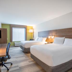 Standard Room with Two Queen Beds