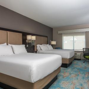 Standard Queen Room with Two Queen Beds - Communications Accessible