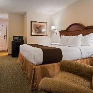 Quadruple Room with Two Queen Beds - Disability Access/Non Smoking