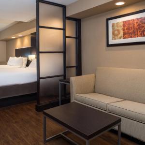 Suite - Mobility Access/Hearing Accessible