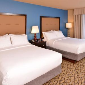Standard Room with Two Queen Beds
