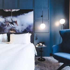 Junior Suite with Balcony and Square View