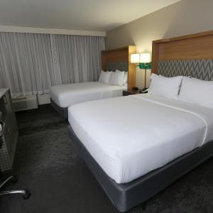 Standard Queen Room with Two Queen Beds