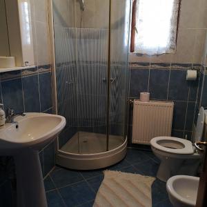Standard Double Room with Shared Bathroom