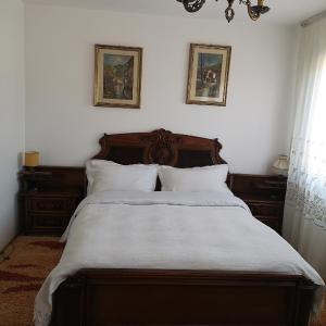 Quadruple Room with Shared Bathroom