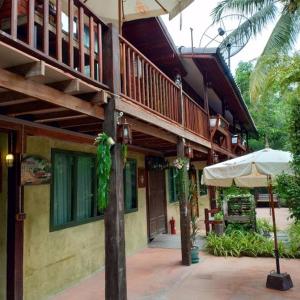 Double or Twin Room with Pool View