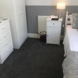 Small Single Room