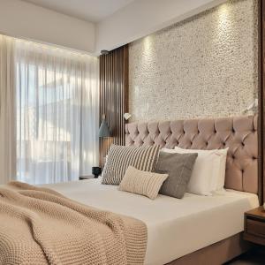 Luxury Suite Sea Front with Private Pool 