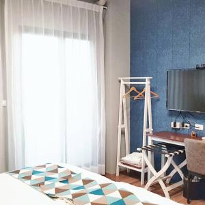 Double or Twin Room with Balcony and Mountain View
