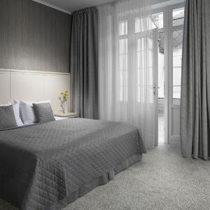 Suite Duplex (6 Adults) with Pool and Sauna Access