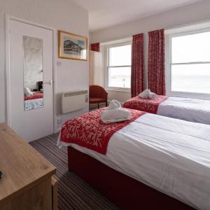 Twin Room with Sea View