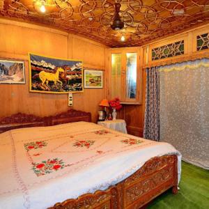 Luxury Triple Room