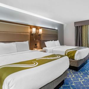Queen Room with Two Queen Beds - Non-Smoking