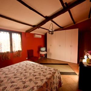 2 Bedroom House - 2 Levels