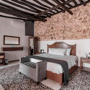 Junior Suite with Garden View