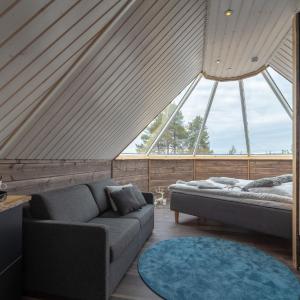 Aurora Cabin