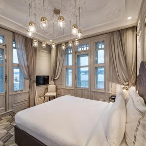 Executive Bosphorus Suite 