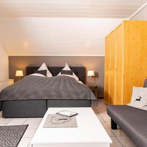 One-Bedroom Apartment with Balcony