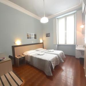 Double or Twin Room with Shared Bathroom