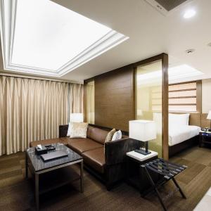 Penthouse - Non-Smoking