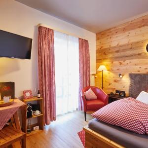 Superior Single Room with Mountain View