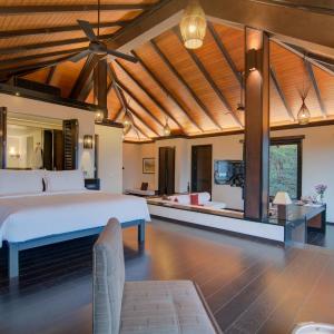 Premium Villa King Bed Garden View