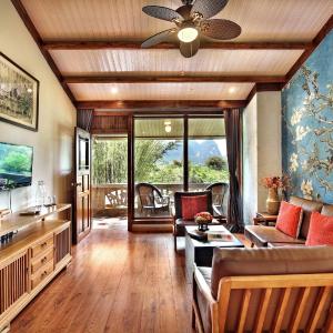 Deluxe Family Suite