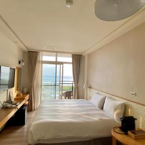 Double Room with Balcony and Sea View