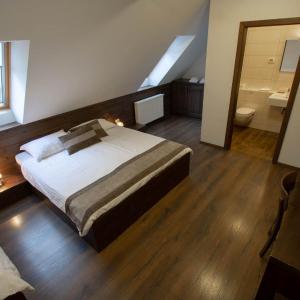 Triple Room with Bathroom