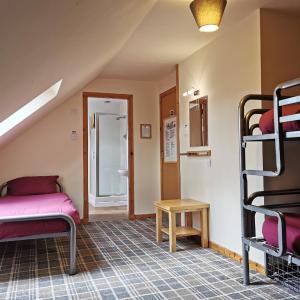 6-Bed Mixed Dormitory Room