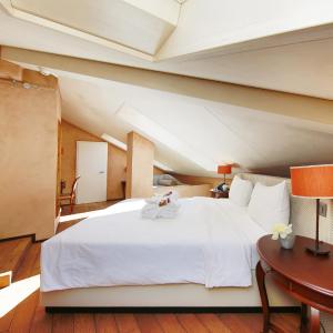 Junior Loft