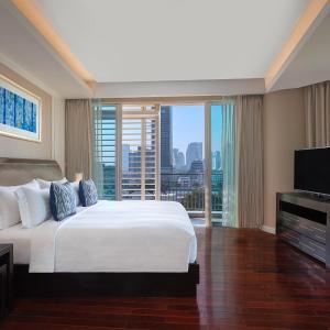One-Bedroom Premium Suite King - Club Benefits Included