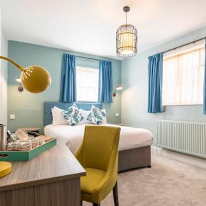 Standard King Room