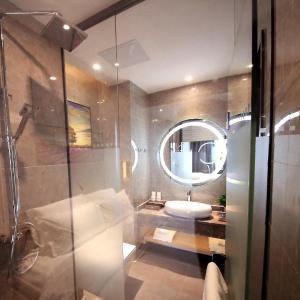 BUSINESS TWIN BED ROOM